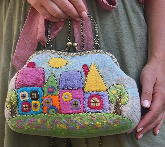 41 Cozy Designs Felted On Handbags By This Artist