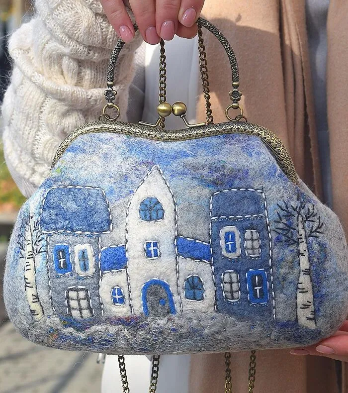 41 Cozy Designs Felted On Handbags By This Artist