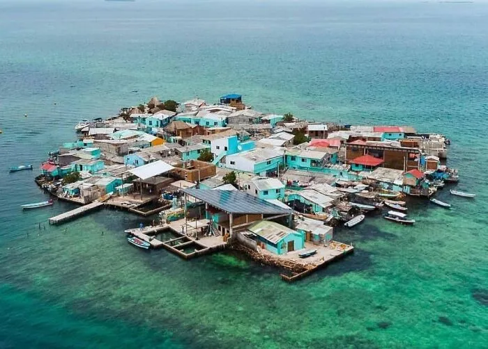 Santa Cruz Del Islote — Colombia