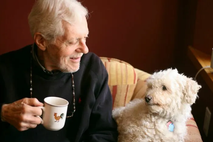 Mi padre tiene Alzheimer, su perro es viejo. Quería que le hiciera una foto a ella "para poder recordarla"