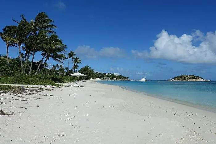 Beach and ocean in Lizard Island