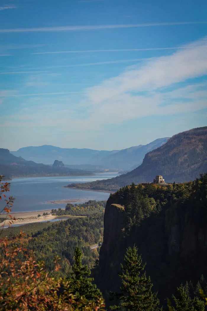 Crown Point – Vista House State Scenic Corridor - Columbia River Gorge Oregon