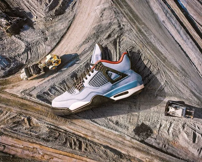 79 Surreal Images Of Sneakers Placed In Some Very Interesting Locations By Carlos Jiménez Varela