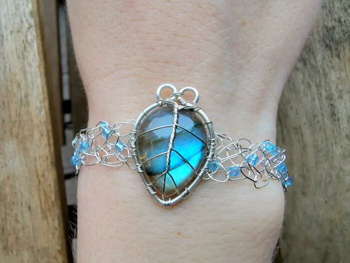 I Use Wire Instead Of Yarn To Crochet (11 Pics)