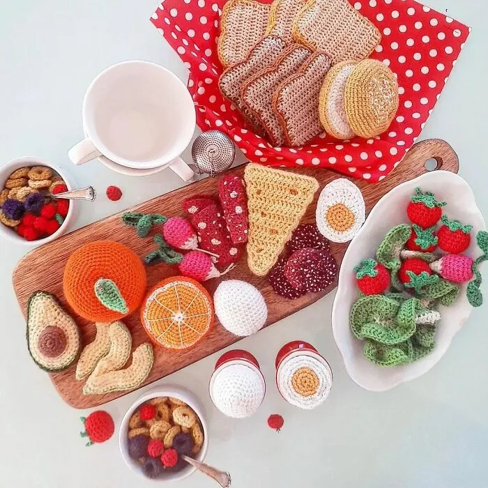45 Drool-Inducing Crocheted Food Items Made By This Finnish Artist