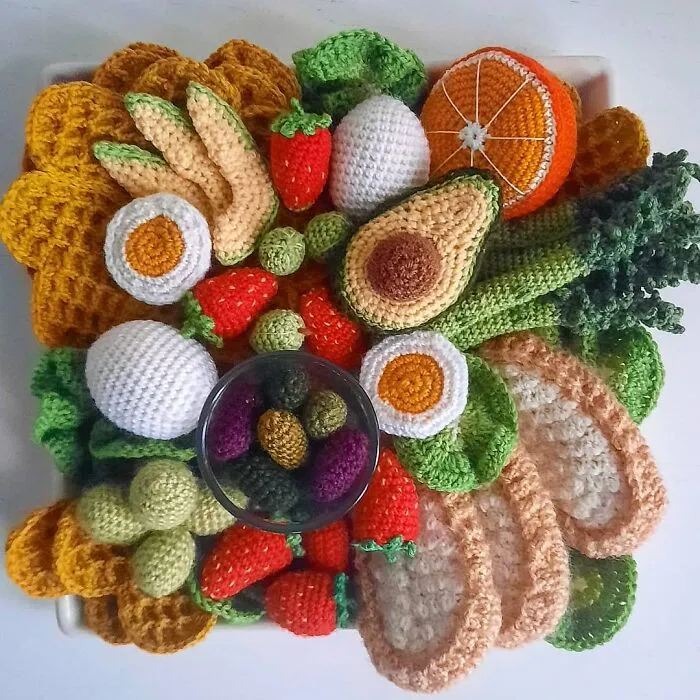 45 Drool-Inducing Crocheted Food Items Made By This Finnish Artist