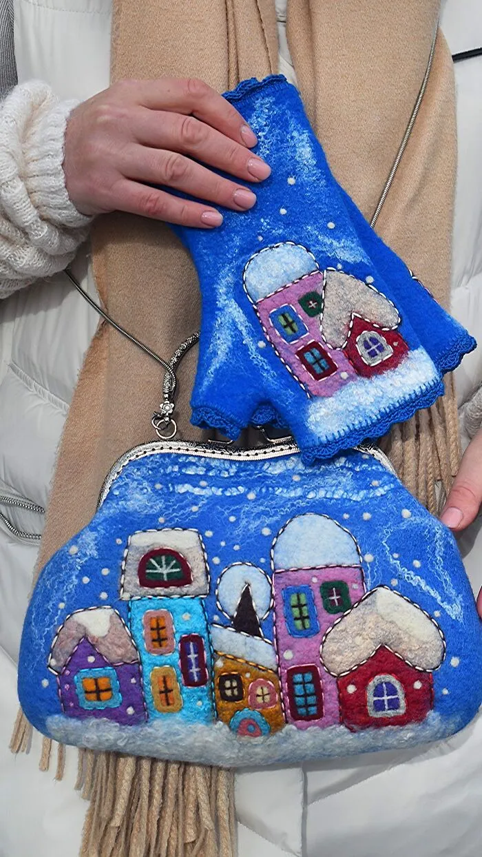 41 Cozy Designs Felted On Handbags By This Artist