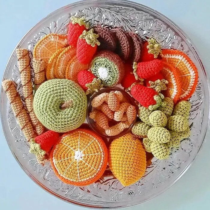 45 Drool-Inducing Crocheted Food Items Made By This Finnish Artist