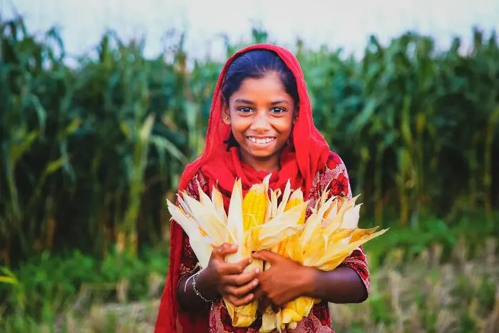 30 Pictures Of Beautiful Bangladeshi People By Mou Aysha (New Pics)