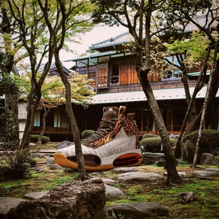 79 Surreal Images Of Sneakers Placed In Some Very Interesting Locations By Carlos Jiménez Varela