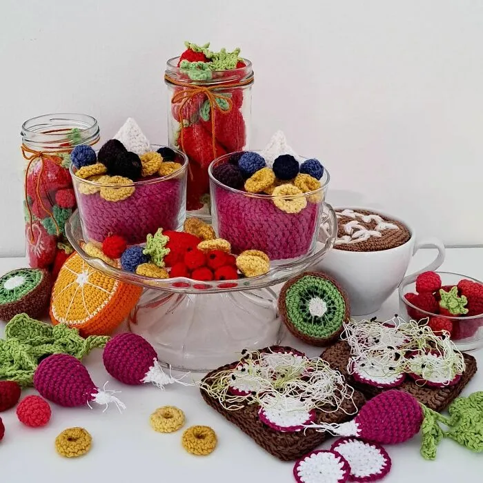 45 Drool-Inducing Crocheted Food Items Made By This Finnish Artist