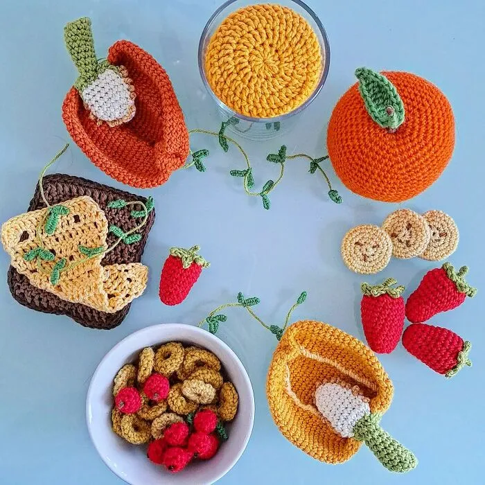 45 Drool-Inducing Crocheted Food Items Made By This Finnish Artist
