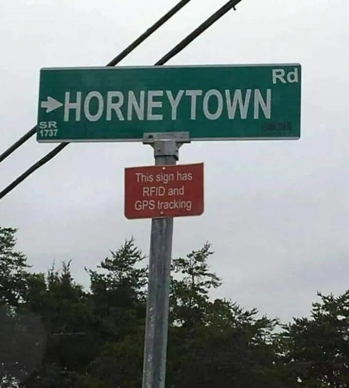 30 Signs That Turned Out To Be So Hilariously Absurd, People Had To Share Them With This Facebook Group (New Pics)