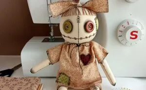 I Create Handmade Creepy Cute Dolls (16 Pics)