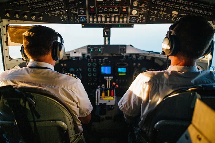 Pilots And Co-Pilots Are Adviced To Not Eat The Same Meal Before A Flight
