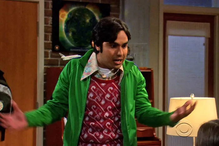Someone Asks "What Show Did You Start And Wind Up Hating So Much You Didn't Finish It?" And 50 People Share