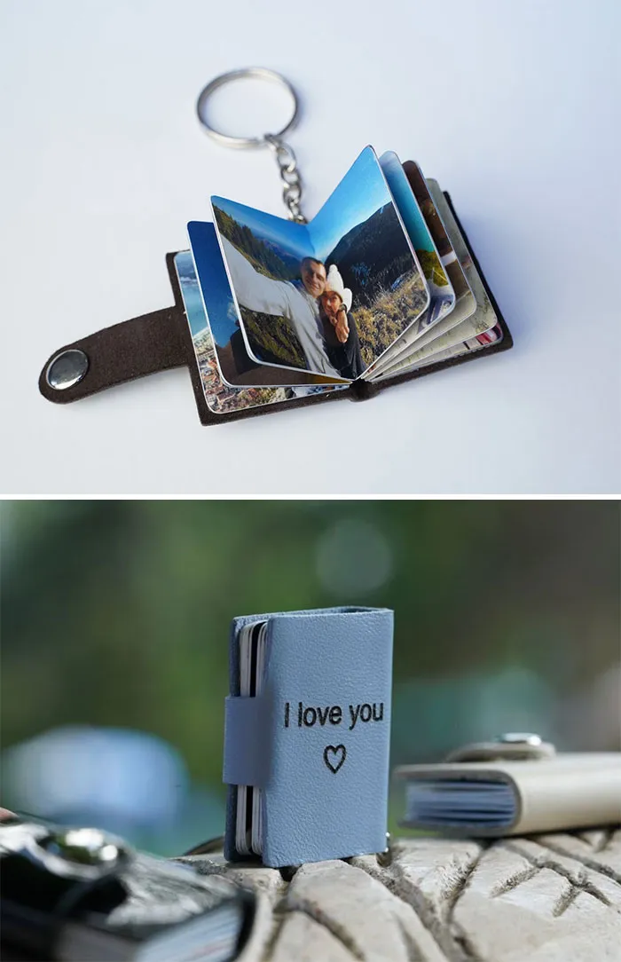 Keychain mini photo album and small booklet with "I love you" message, ideal Valentine's Day gifts.
