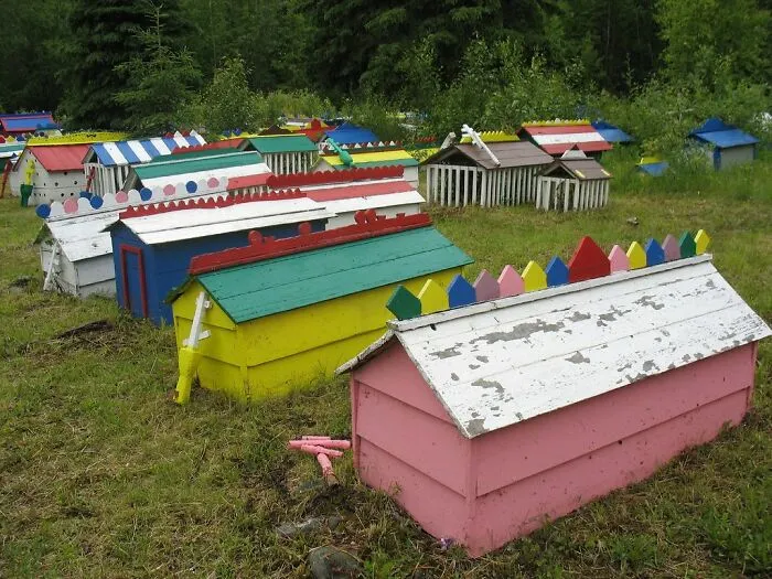 Burial Spirit Houses (USA)
