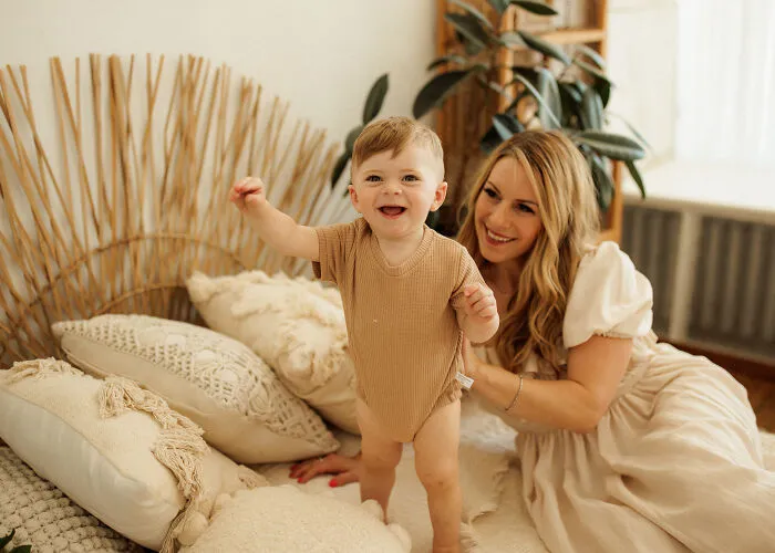 I Photograph Mothers And Babies (10 Pics)
