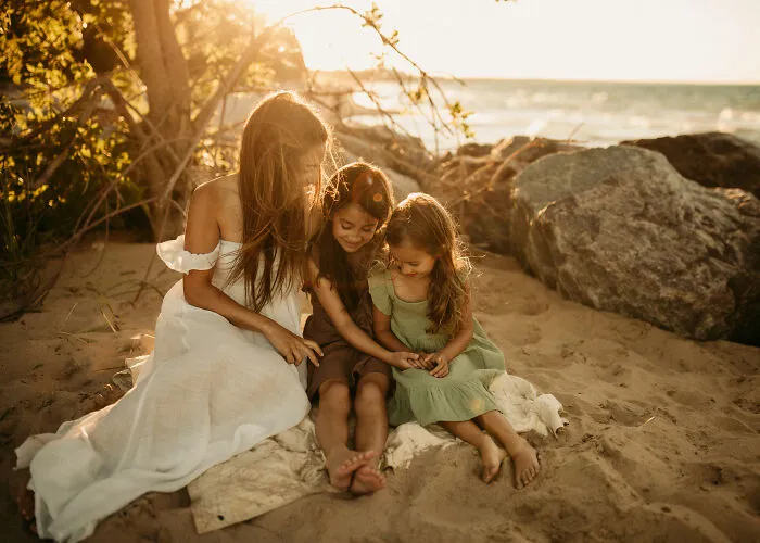 I Photograph Mothers And Babies (10 Pics)