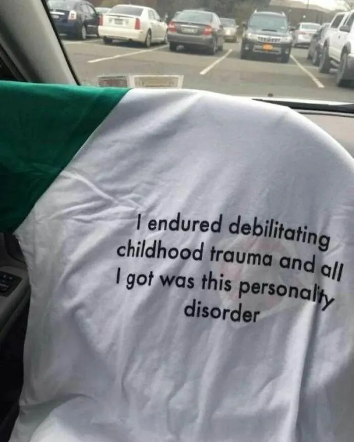 40 Times People Spotted A Shirt That Was So Good They Just Had To Take A Pic, As Shared On The "Good Shirts" Instagram Account (New Pics)
