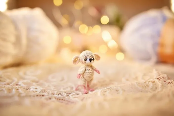 I Crochet Miniature Amigurumi Animals That Can Live In A Walnut Shell (13 Pics)
