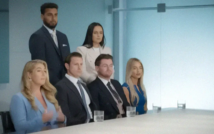 30 Former Contestants, Crew And Audience Members Spill The Beans On How Fake Reality TV Really Is