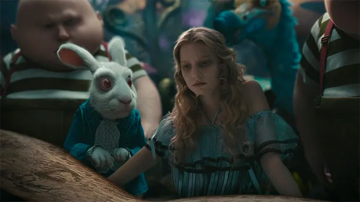 Alice In Wonderland (2010) - $1.025 Billion