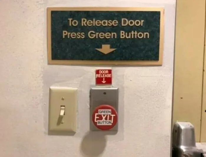30 Signs That Turned Out To Be So Hilariously Absurd, People Had To Share Them With This Facebook Group (New Pics)