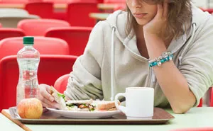 Woman Doesn't Finish Her Food At The Dining Hall, This Student Thinks She Has The Right To Call Her Out