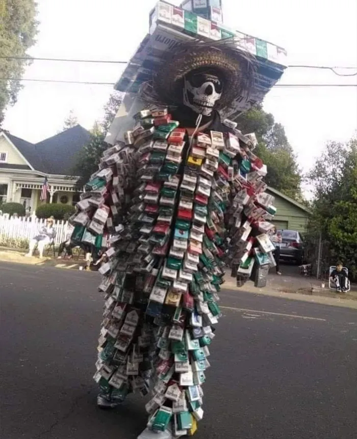 This Facebook Page Shares Random Pics That Are Hard To Explain, Here Are 50 Of The Funniest Ones