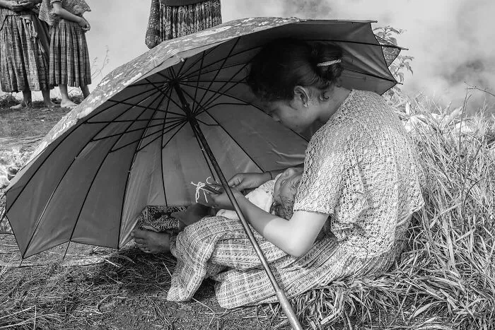 'Los Olvidados, Guatemala': 20 Photographs By Harvey Castro Examining Marginalized Communities Left Behind By Natural Disasters