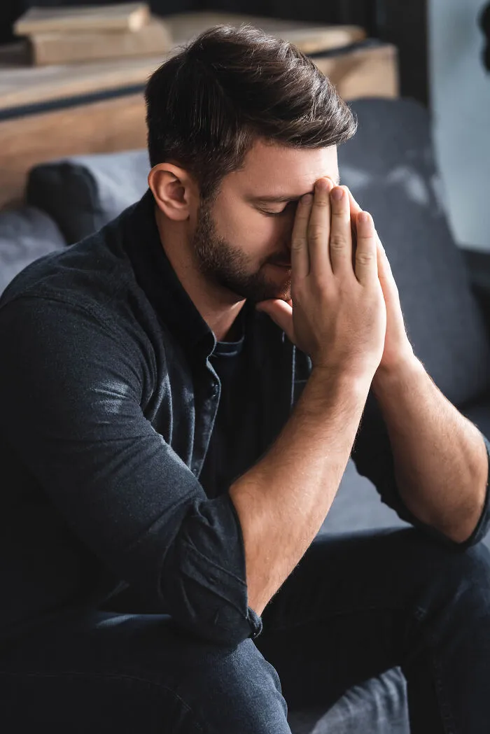 35 Surprisingly Relatable Relationship Insecurities Shared By Boyfriends And Husbands