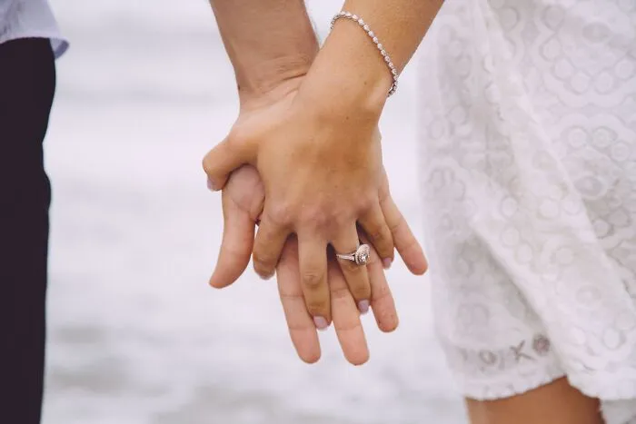 35 Surprisingly Relatable Relationship Insecurities Shared By Boyfriends And Husbands