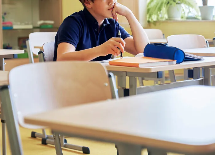 35 People Share The Dumbest And Most Infuriating Rules Their School Or Workplace Made Up
