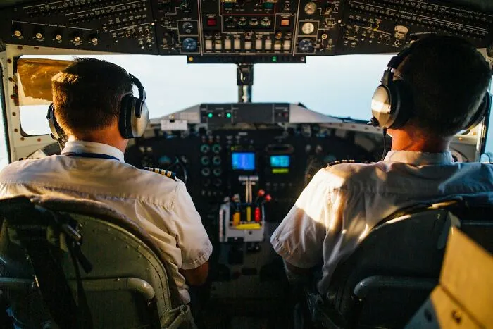 30 Hobbies Clearly Showing People Doing Them Are Insanely Rich, As Shared In This Online Community