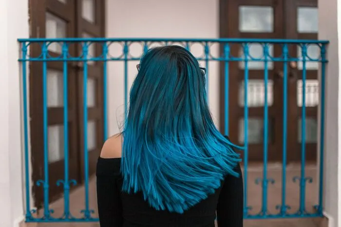 Dyed My Hair Blue So Boss Would Stop Blaming Me For Hair In Customer's Food
