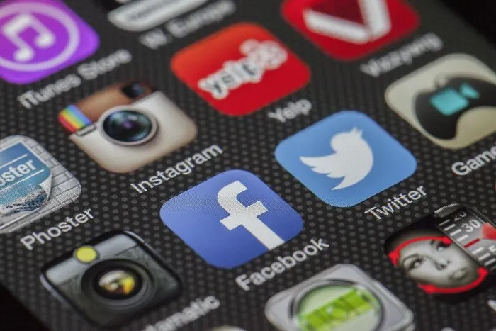 Do Not Overshare On Social Media