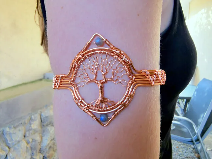 An Armlet