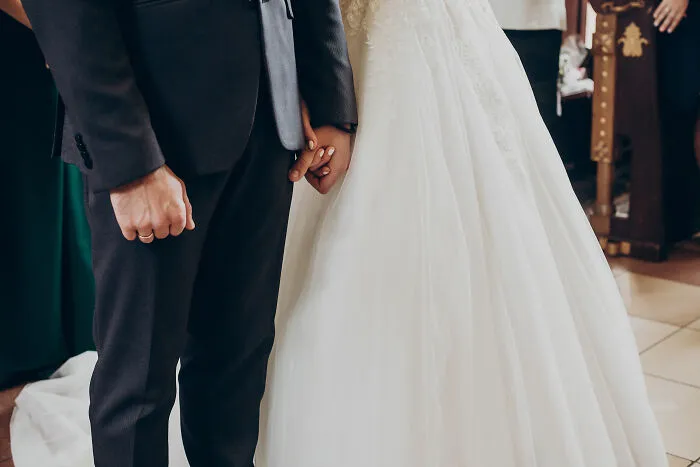 29 Times The Bride Or Groom Simply Fled And Left Their Spouse-To-Be At The Altar