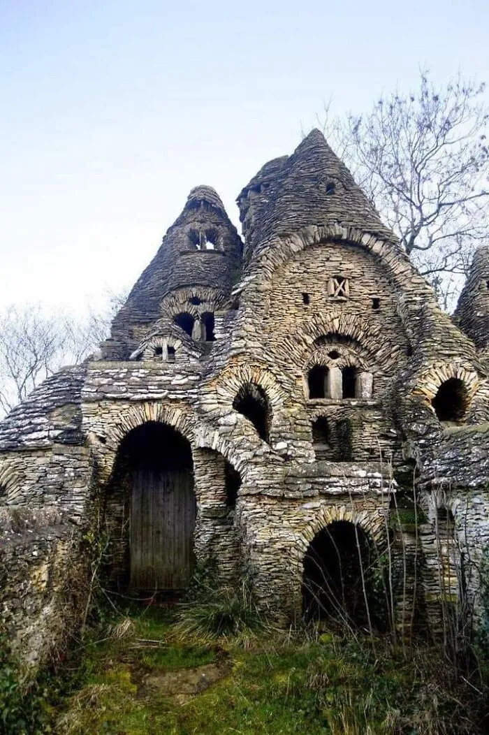 Interesante casa de piedra, Inglaterra