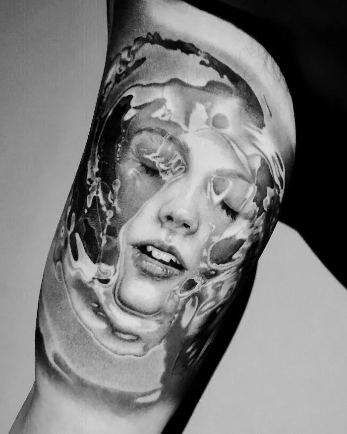 Face In Water