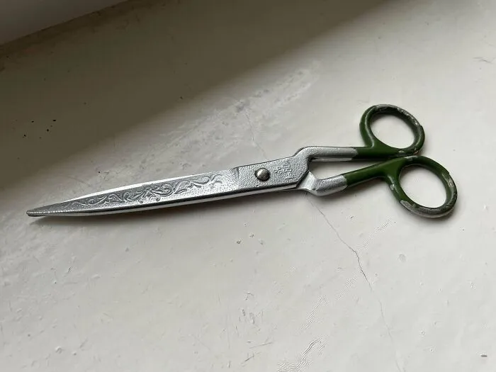 Estas tijeras, de más de 50 años, pertenecieron a mi abuela. No tengo idea de la marca