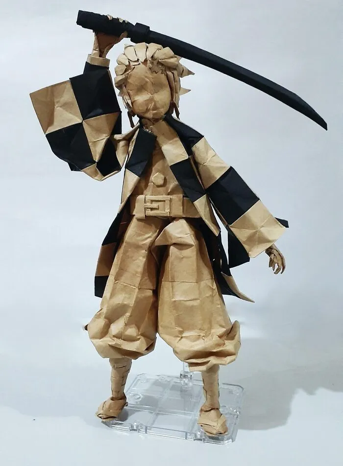 Kimetsu no yaiba origami on the base