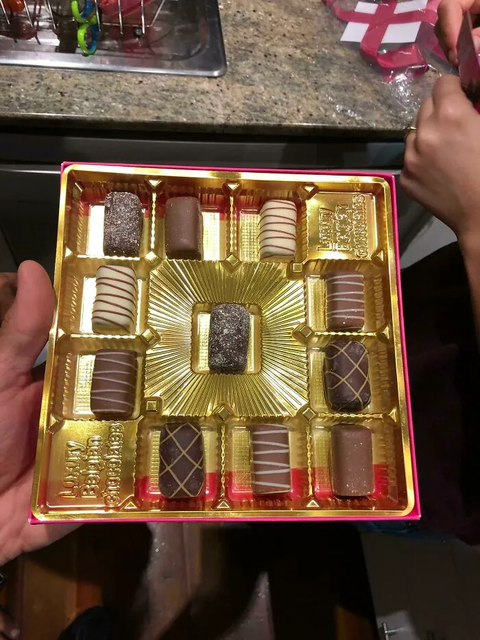 20$ por 11 bombones. Feliz San Valentín