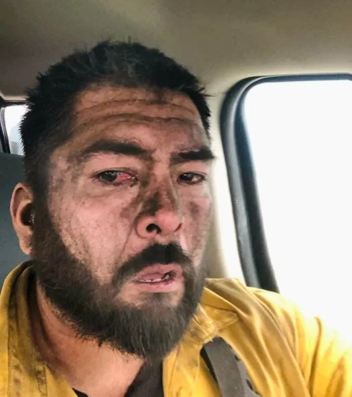 Un bombero del estado de Washington tras combatir el incendio forestal