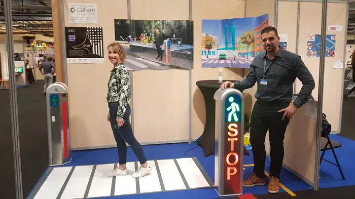 New French Concept Of A Luminous Bollard For The Pedestrian Crossings Where There's No Traffic Lights, It Turn On When Someone Is Detected