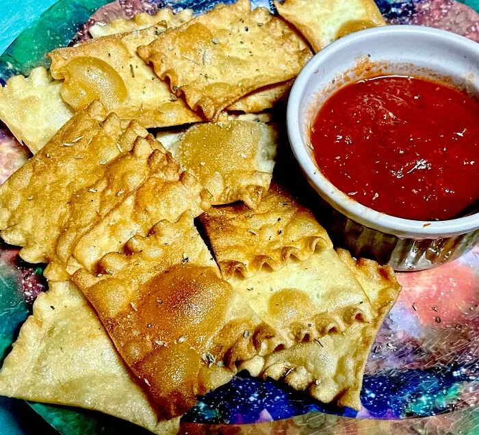 I Had Some Leftover Lasagna Trimmings, So I Fried Them, Seasoned Them With Salt, Garlic, And Italian Seasoning. Then Served With Warm Sauce On The Side