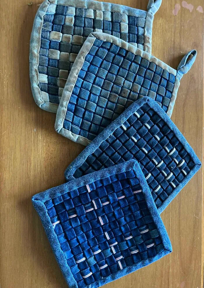 This Redditor Turned Their Old Jeans Into Pot Holders. I Think They Look Great