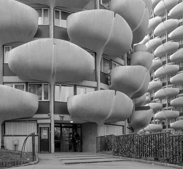 Les Choux De Créteil, Creitel, France,
built Between 1969-74,
architect Gérard Grandval.

(C) B.a.c.u./ 2015 Dumitru Rusu